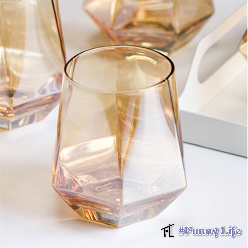 Bình thủy tinh đựng trà/đồ uống kiểu dáng mới lạ 1400ml | BigBuy360 - bigbuy360.vn