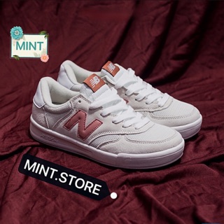 Giày sneakers n.b rev trắng hồng