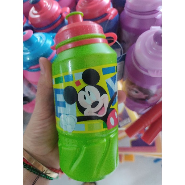 Bình đựng nước cho bé trai