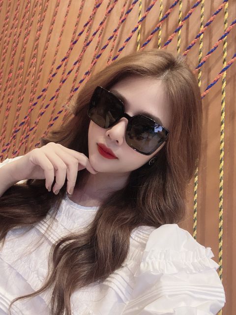 Kính Sheinhàng chuẩn auth, có mail mua hàng chính hãng | BigBuy360 - bigbuy360.vn