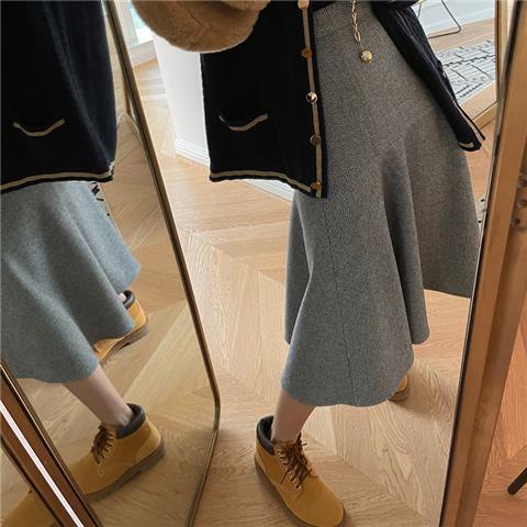 Bộ Áo Phối Chân Váy Lưng Cao Thiết Kế Trẻ Trung Cho Nữ