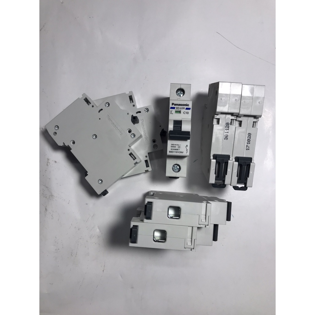 Át 1 cực 10,16,20,25,32,40,50,63A Panasonic