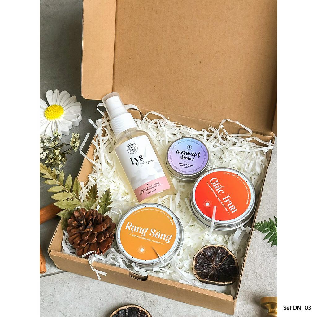 Set Quà Tặng Cho Nữ, Bạn Trai Dịp Sinh Nhật Nến Thơm BST Day & Night HENY GARDEN