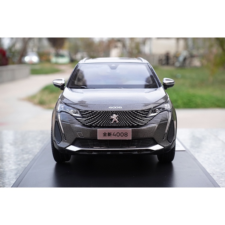 Mô hình xe Peugeot 4008 1:18