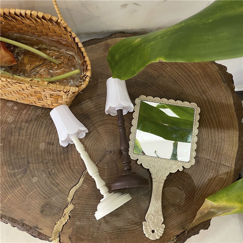 Đèn ngủ để bàn trang trí phòng ngủ dễ thương