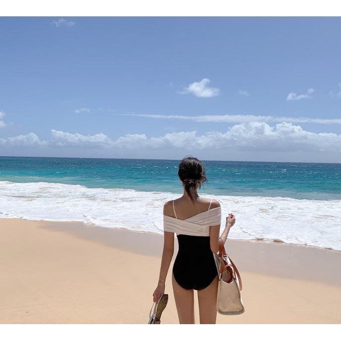 Bikini 1 Mảnh 2 Dây Cá Tính Mẫu Mới 2021