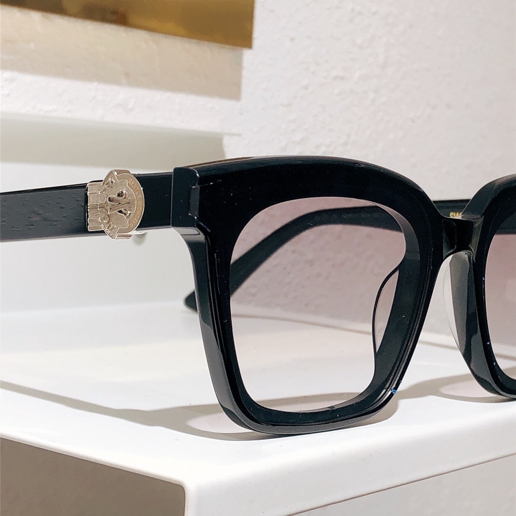Moncler Kính Mát Gọng Vuông Phẳng swipe 3 01-2022 Thời Trang Cho Nữ