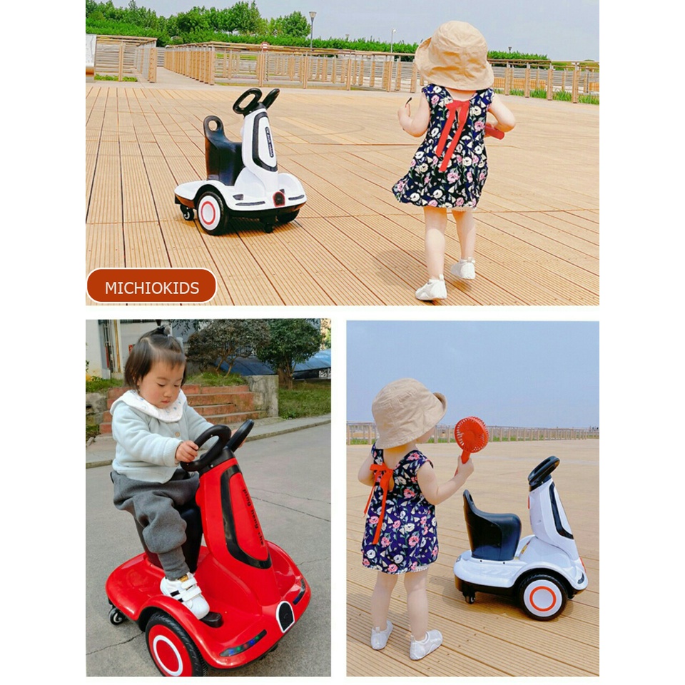 Xe oto điện thăng bằng 4 bánh điều khiển từ xa-Xe điện cân bằng đồ chơi thông minh.