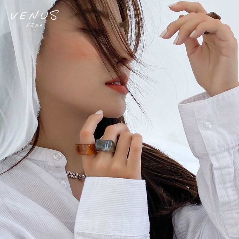 1 Women Exaggerated Geometric Rings Nhẫn Nữ Thời Trang Vintage Acrylic Ring
