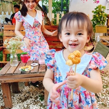 Đầm mẹ và bé BNSTYLE váy bông nhí cổ V trắng MB130