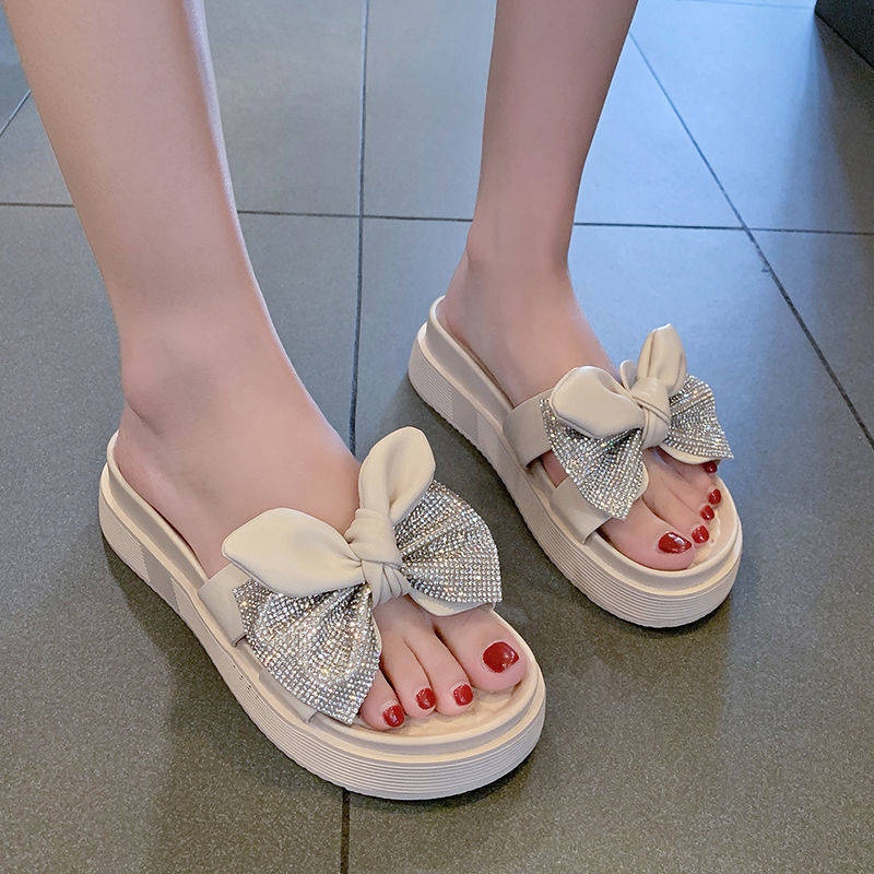 Dép Sandal Đế Dày Tăng Chiều Cao Đính Ngọc Trai Dễ Phối Đồ Phong Cách Mới