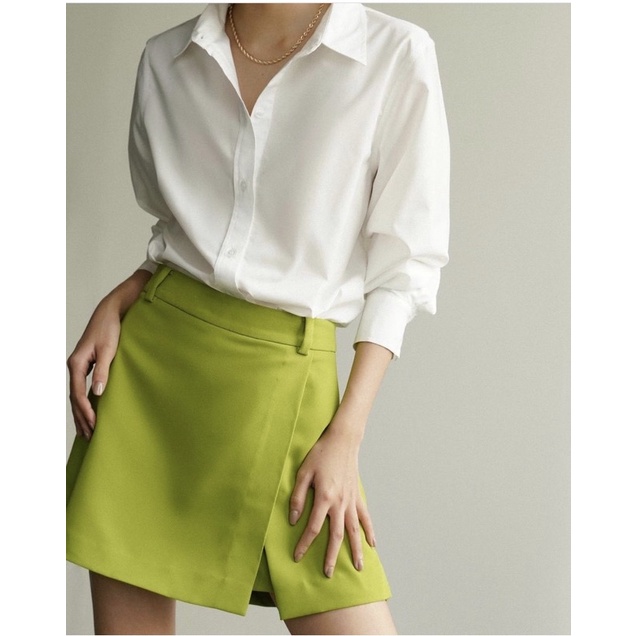 Quần váy xanh neon