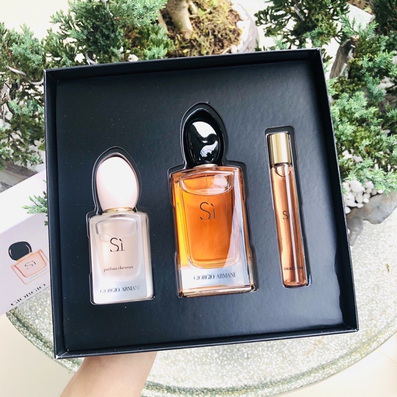 Bộ sưu tập Sì Giorgio Armani