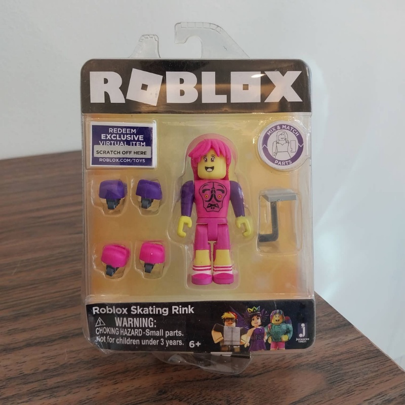 Roblox Toy Box Hộp Lẻ Chính Hãng Có Code