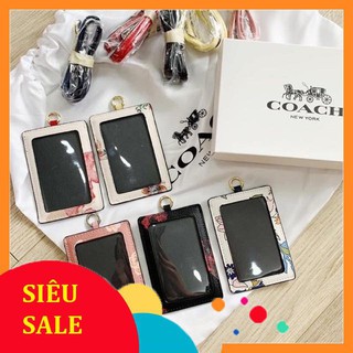 Thẻ đeo nhân viên