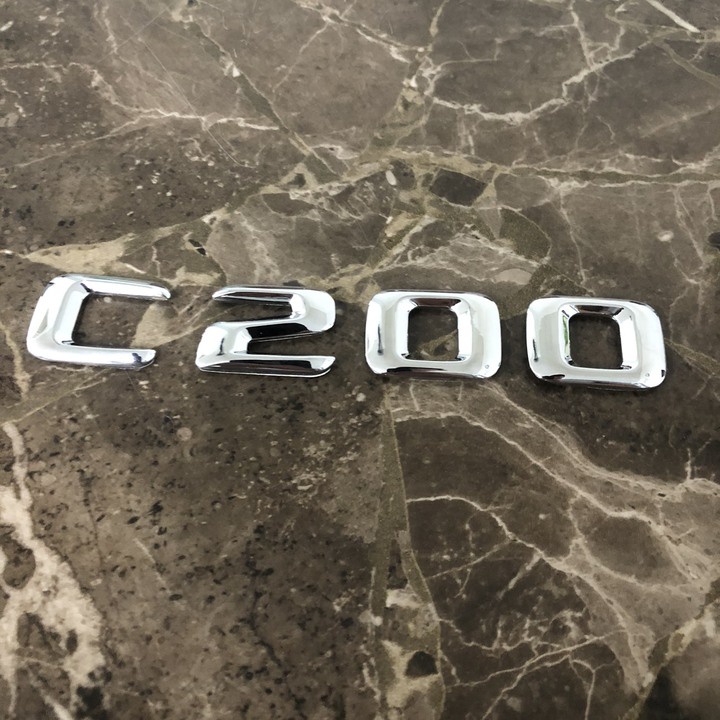 Decal tem chữ inox dán đuôi xe ô tô Mercedes C200 và C300 - HÀNG CÓ SẴN