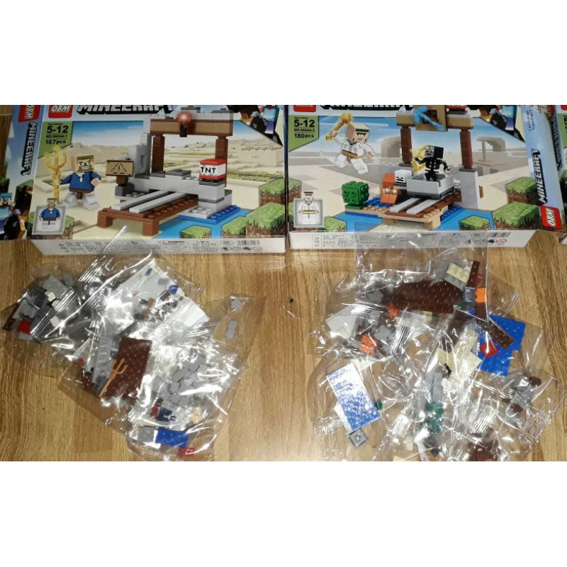 Lắp ráp 1 hộp LegoMineeCaft 66044 có trên 160 chi tiết bằng nhựa ABS
