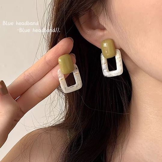 Đôi Khuyên Tai Ngọc Trai Thời Trang Hàn Quốc Năm 2023 Dành Cho Nữ