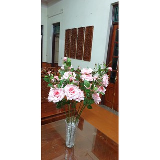 cành hoa hồng có lộc