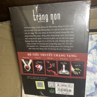 trăng non, nhật thực, hừng đông