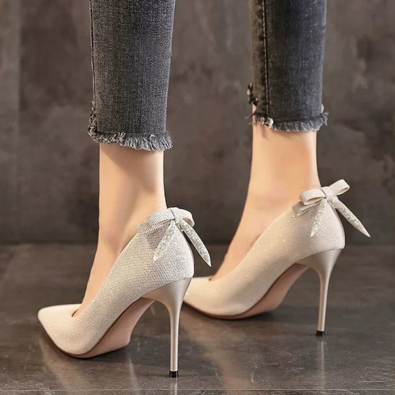 2021Spring and Autumn New Mid Heel Pointed-Toe Bowknot High Heels Women Sequins Stilettos Pumps plus Size Versatile Wedding Shoes