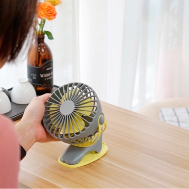 Quạt tích điện ( lên đến 20h ) Quạt mini để bàn- kẹp xe đẩy, ô tô xoay 760 độ chính hãng | BigBuy360 - bigbuy360.vn
