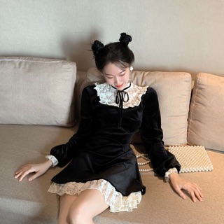 Váy nhung ren trắng tiểu thư