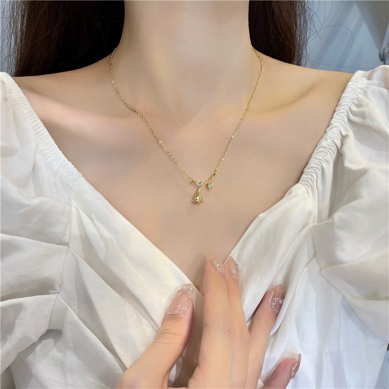 Dây chuyền mặt đá thạch anh hồng cho nữ