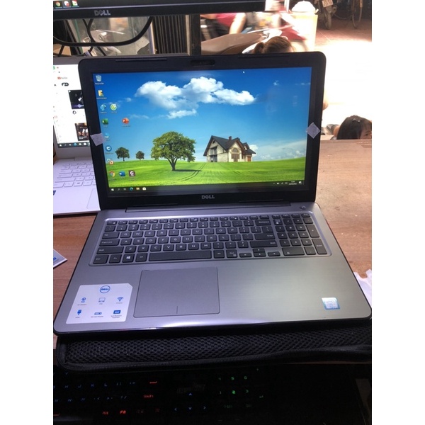 Laptop Dell 5567 core i5, core i7 7500 8Gb 256Gb
