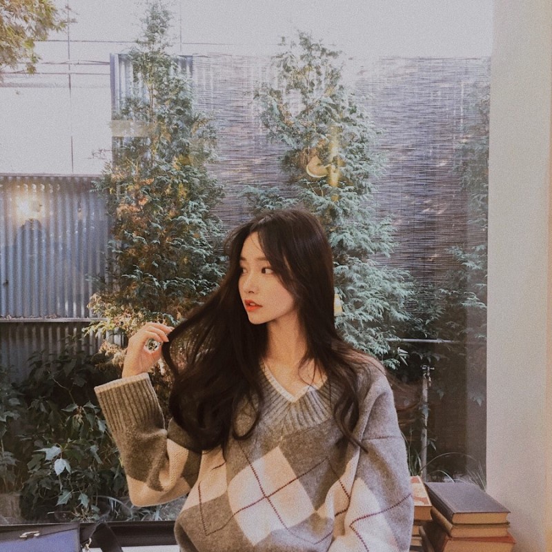 Áo Len Tay Dài Cổ Chữ V Form Rộng Họa Tiết Sọc Caro Phong Cách Vintage Hàn Quốc | BigBuy360 - bigbuy360.vn