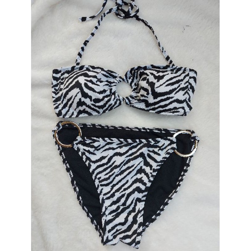 Đồ bơi Bikini hai mảnh sexy vằn đen trắng siêu đẹp mặc đi biển đi bơi