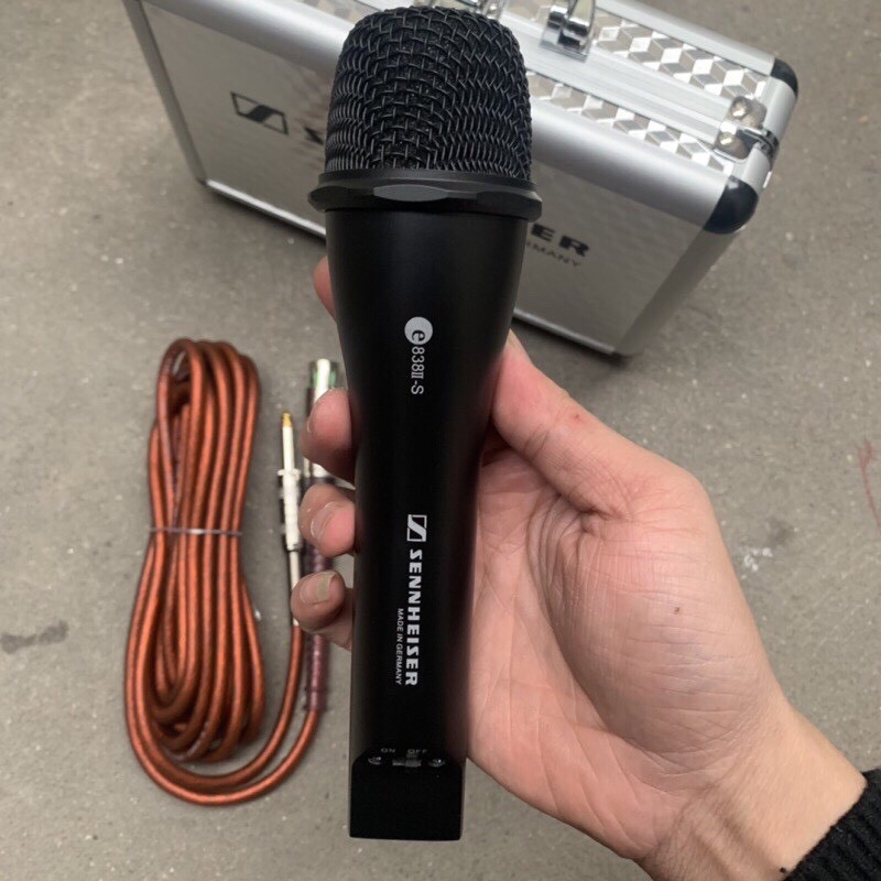 Micro karaoke Sennheiser E838ii-s dòng mic có dây với độ dài dây 5m kèm hộp đựng cao cấp