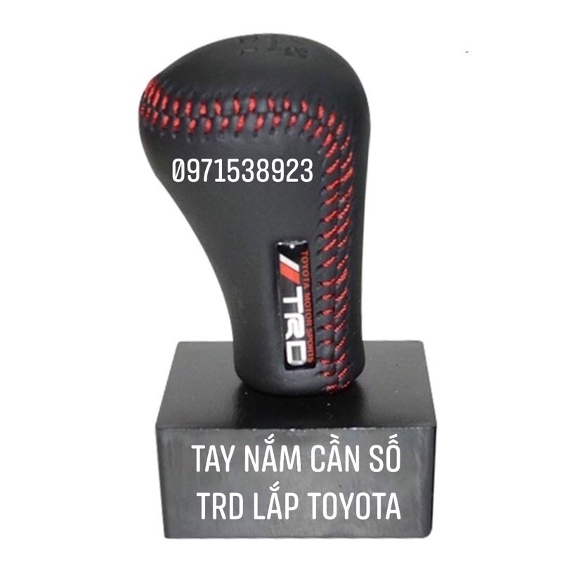 Tay nắm cần số TRD lắp xe TOYOTA INNOVA FORTUNER HILUX VIOS V.v.v quá xịn xò hàng cao cấp đường may chỉ đỏ.
