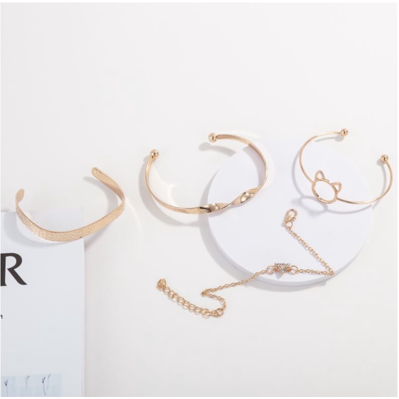 Bộ Lắc Tay 4 Món Cá Tính Phong Cách Hiện Đại 2M48