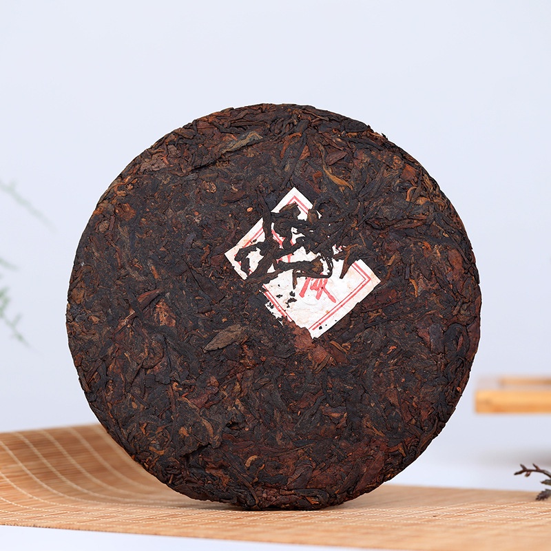 BÁNH TRÀ PHỔ NHĨ CHÍN MANG PHẾ, MÃNH HẢI VÂN NAM 357 GRAM NĂM 2017
