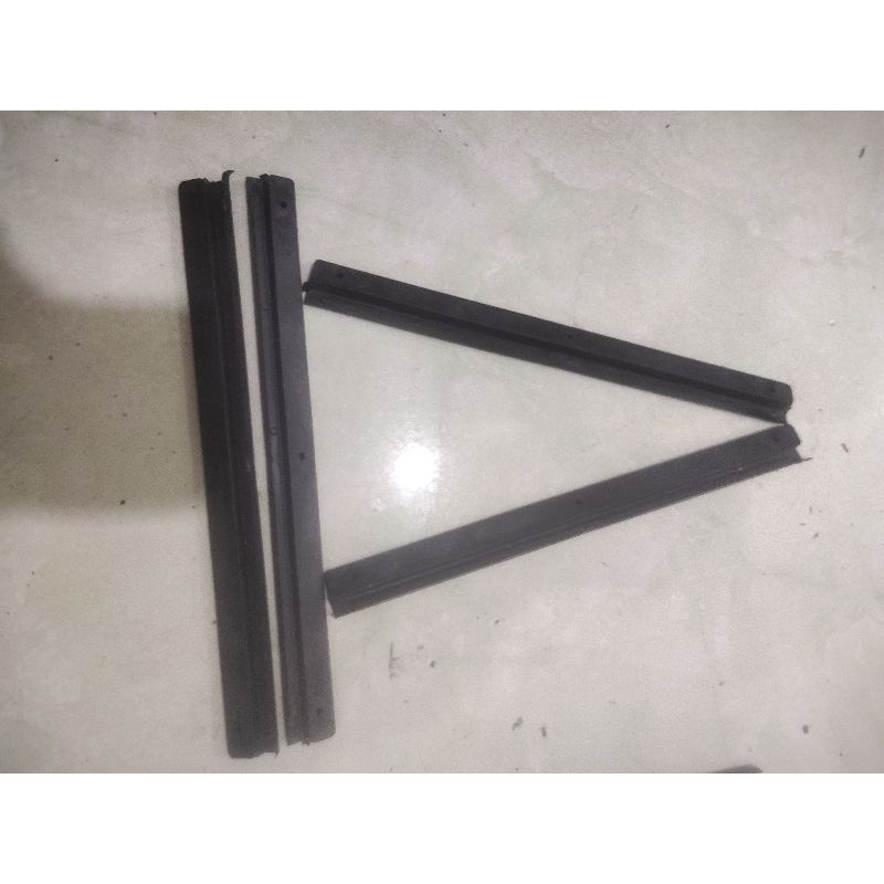 Cặp nẹp nhựa đóng ngăn kéo máy công nghiệp