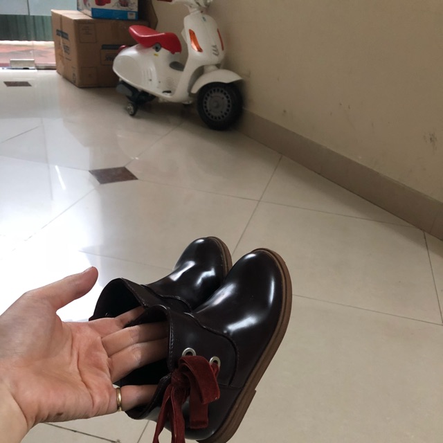 Bốt zara bé gái