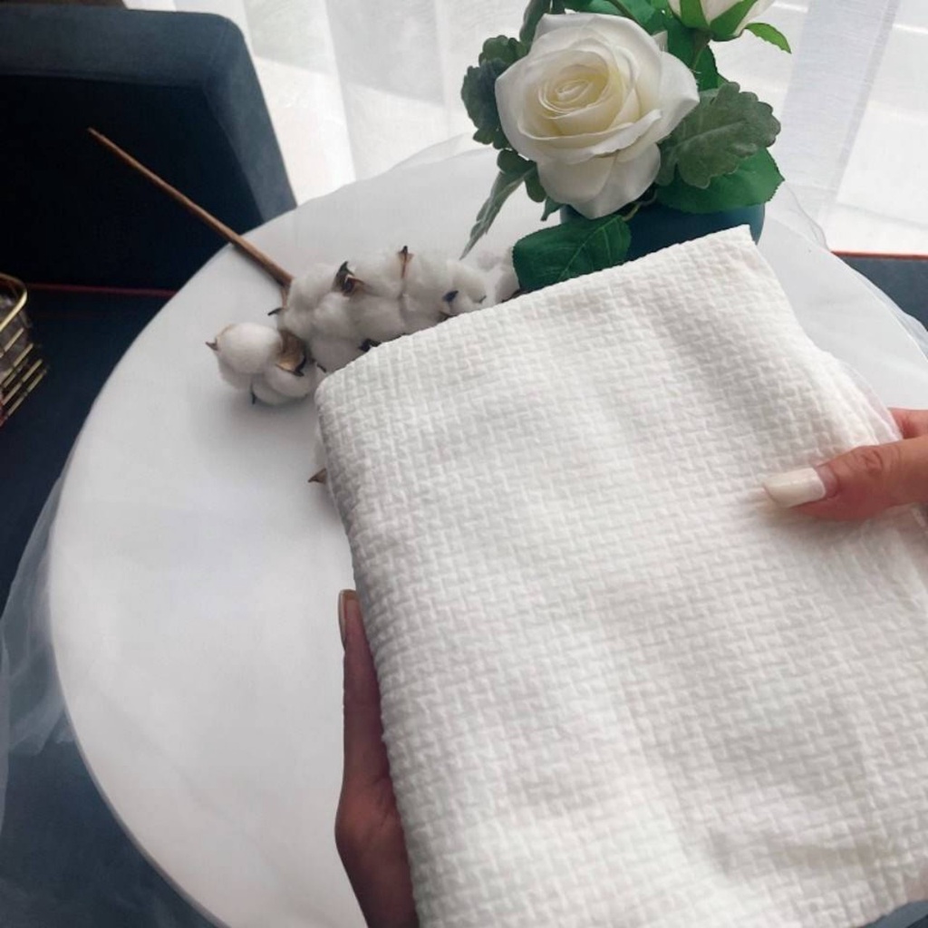 Khăn tắm nén du lịch bằng cotton 140*70 cm siêu mềm cao cấp gặp nước sẽ nở ra dễ dàng sử dụng, mang theo