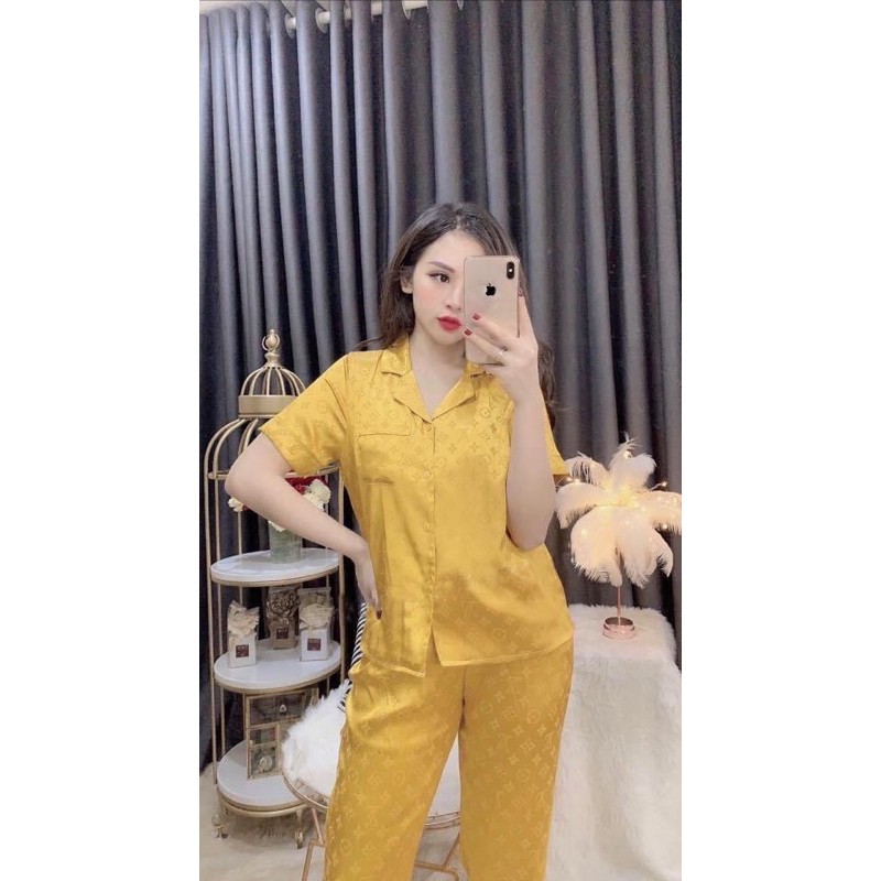 Bộ ngủ pijama lụa gấm tay cộc quần dài | BigBuy360 - bigbuy360.vn