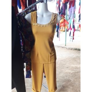 Bộ misa sát cánh có 10 màu
có 5 size
giá lẻ :130k
giá lẻ :140k
khách sỉ ib em báo giá