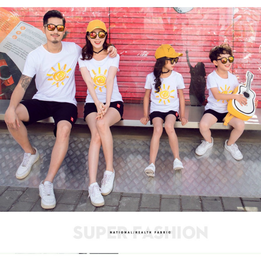 Đồ nhóm , áo đi biển , đồng phục gia đình .Chất liệu thun cotton loại 1 đủ size từ 8 đến 100kg .