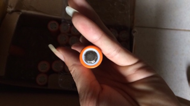 Cell pin 18650 2000ma 10c  dòng xả cao chuyên dùng thay thế pin khoan,bắn vít chạy pin