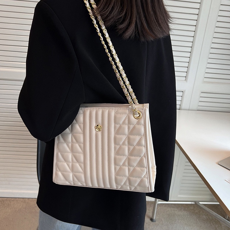 Túi Đeo Vai Phối Dây Xích Thời Trang Dễ Phối Đồ Cho Bạn Gái