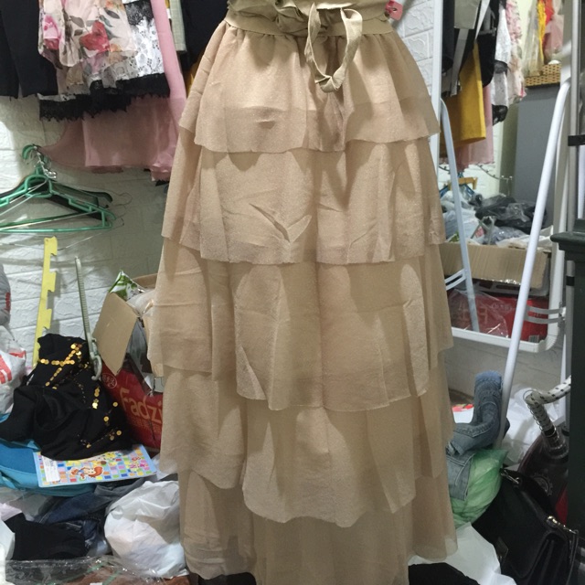 Chân váy tầng