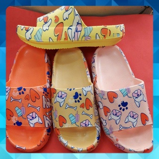 Dép bánh mì quai ngang họa tiết hoạt hình size nữ có 4 màu dễ thương