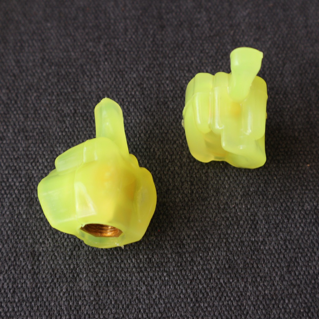 [XẢ KHO] NẮP VAN VÒI XE MÁY HÌNH NGÓN TAY DẠ QUANG (nhiều màu )