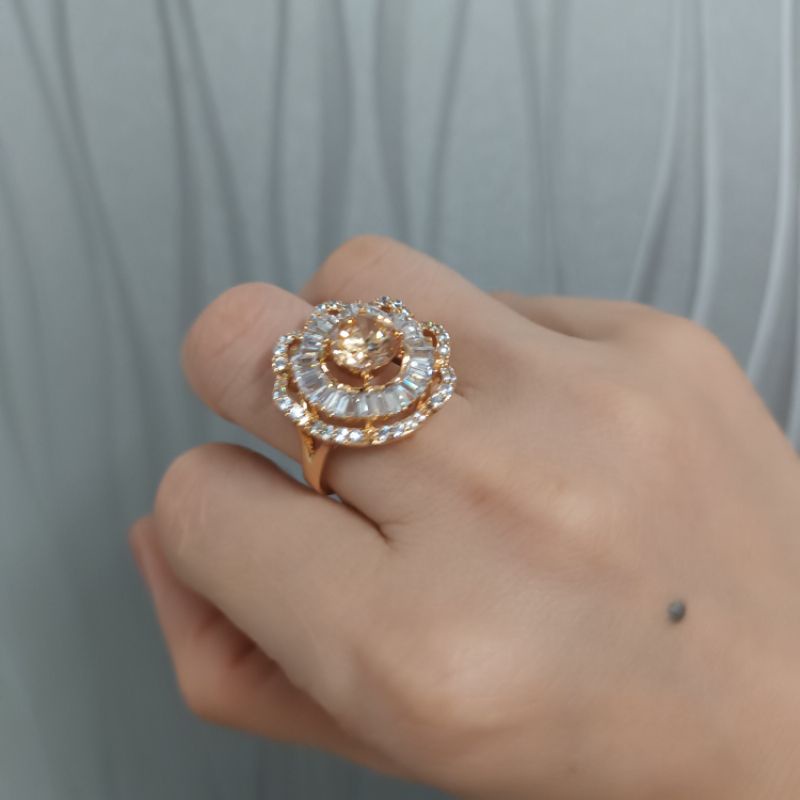 Nhẫn nữ đá oha lê lấp lánh đi tiệc đi chơi đều sang chảnh chất liệu Thép Titan không đen không bay màu