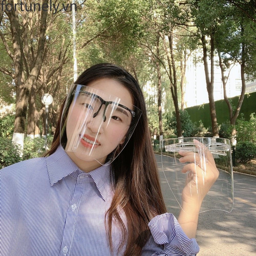 Tấm che mặt chống nắng chống giọt bắn và bụi bẩn bằng acrylic