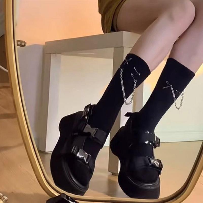 Giày Sandal Mùa Hè 2022 Đế Dày Phong Cách Mới Cho Nữ