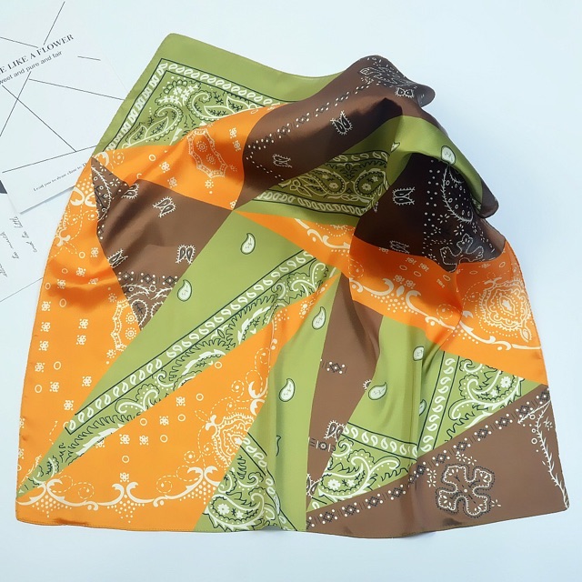 Khăn choàng cổ vuông mini hoạ tiết bandana size 53x53cm